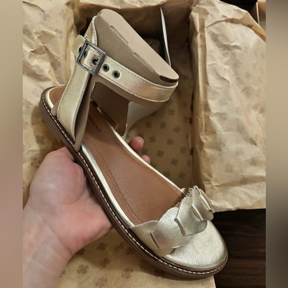 Lucky Brand Sandal - Picture 2 of 3